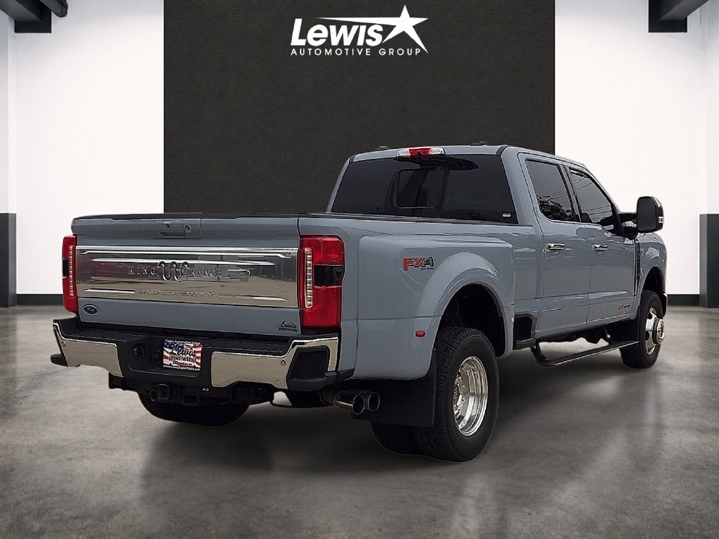 Used 2025 Ford F350 King Ranch w/ Chrome Package AWD/4WD image 4