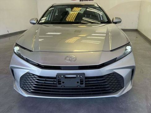 Certified 2025 Toyota Camry LE FWD image 8