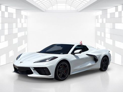 Used 2026 Chevrolet Corvette Stingray Convertible w/ 1LT RWD image 3