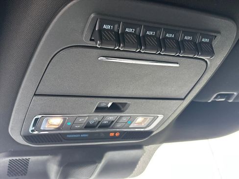 Used 2025 Ford F250 Platinum AWD/4WD image 42
