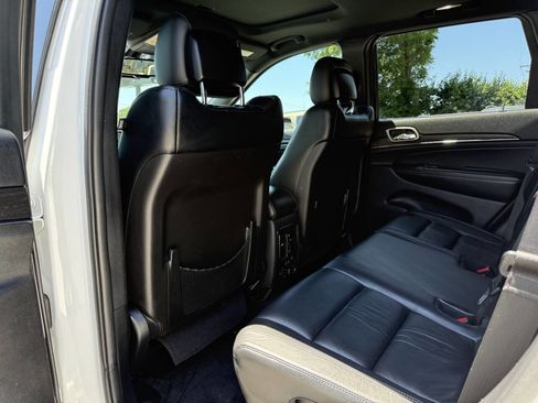 Used 2015 Jeep Grand Cherokee Limited AWD/4WD image 10