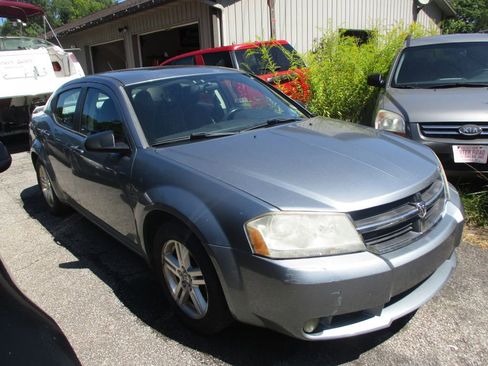 Used 2009 Dodge Avenger SXT image 1