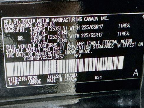 Certified 2025 Toyota RAV4 LE FWD image 31