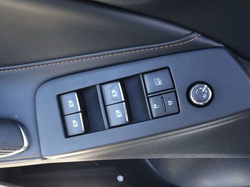 Used 2020 Toyota Avalon XSE w/ Carpet Mat Package FWD image 12