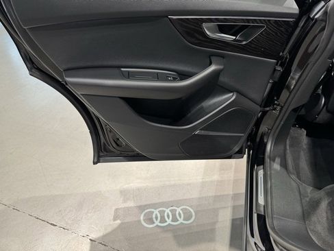 Used 2022 Audi Q8 Premium Plus image 40