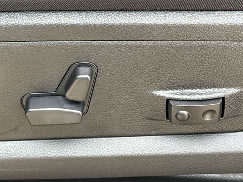 New 2026 RAM 2500 Laramie AWD/4WD image 22