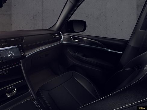 New 2026 Jeep Grand Cherokee Altitude image 19