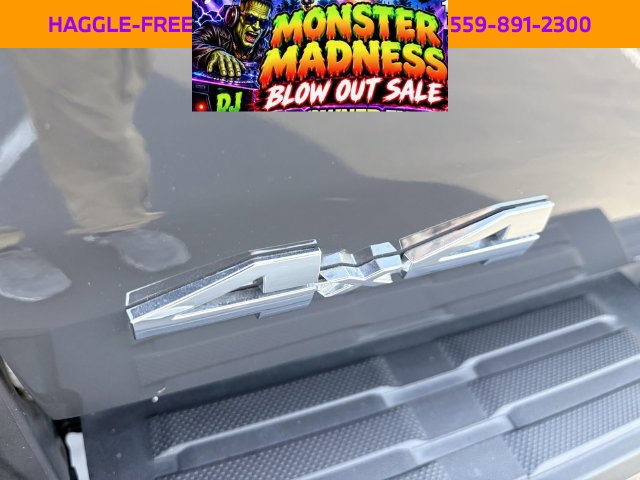 Used 2025 Toyota Tacoma SR5 AWD/4WD image 25