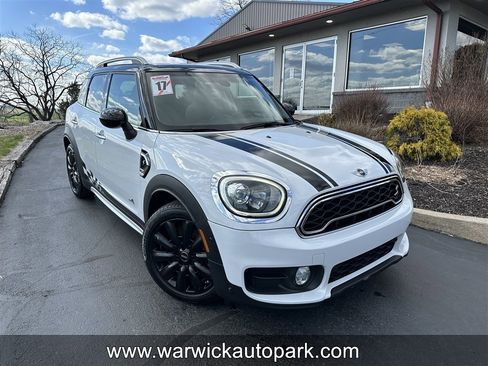 Used 2017 MINI Cooper Countryman S image 1
