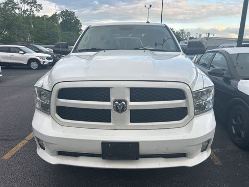 Used 2016 RAM 1500 Express AWD/4WD image 3