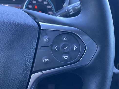 Used 2023 Chevrolet Traverse RS image 23