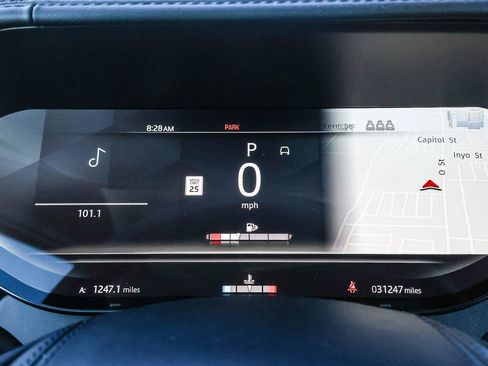 Certified 2023 Land Rover Range Rover SE image 34