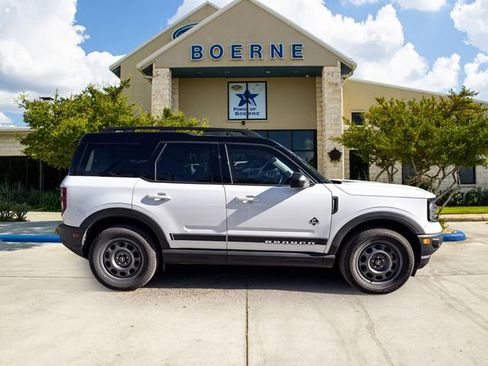 Used 2023 Ford Bronco Sport Outer Banks image 7