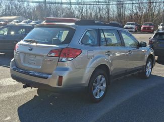 Used 2014 Subaru Outback 2.5i w/ Popular Package #1B video 4