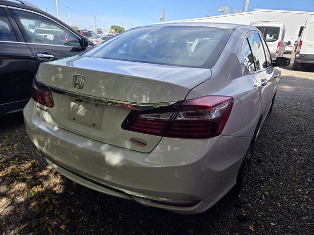 Used 2016 Honda Accord LX image 4