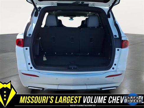 Used 2024 Buick Enclave Premium image 22