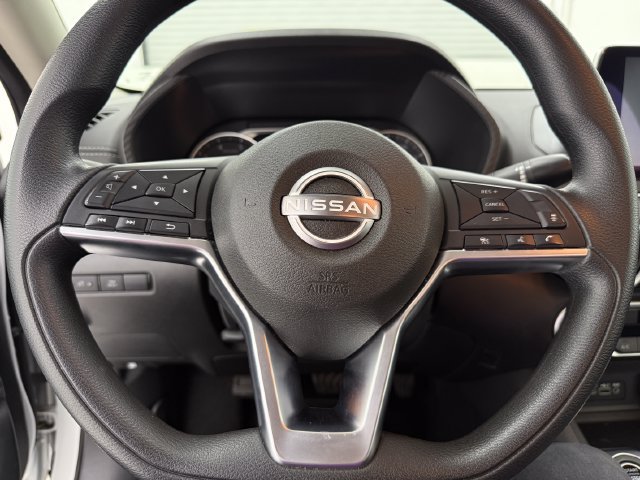 Used 2024 Nissan Sentra SV FWD image 9