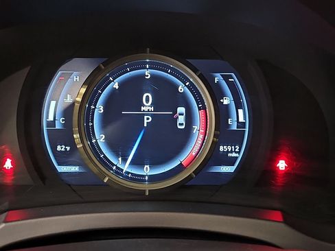 Used 2016 Lexus IS 350 AWD image 21