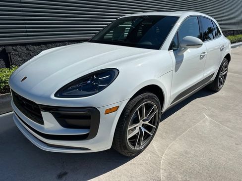 Used 2026 Porsche Macan AWD/4WD image 7