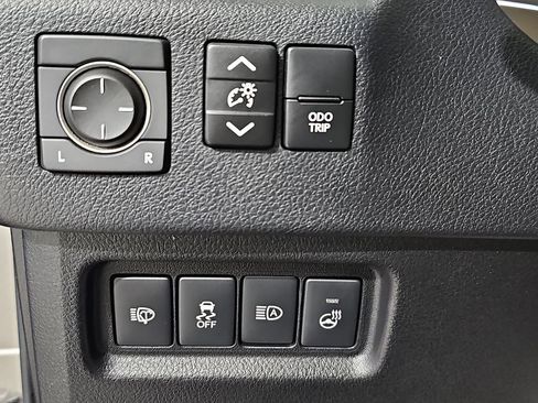 Used 2021 Lexus GX 460 Premium AWD/4WD image 28