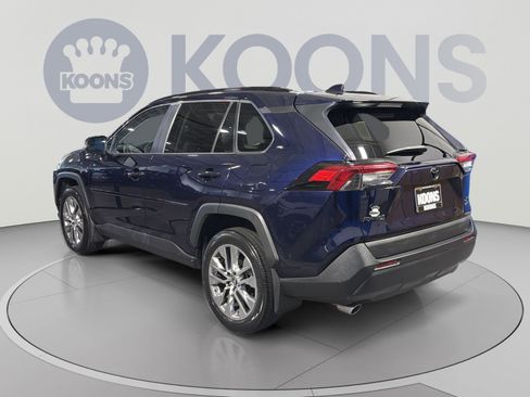 Used 2019 Toyota RAV4 XLE Premium w/ All Weather Liner Package AWD/4WD image 2