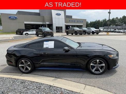 Used 2017 Ford Mustang Coupe RWD image 1