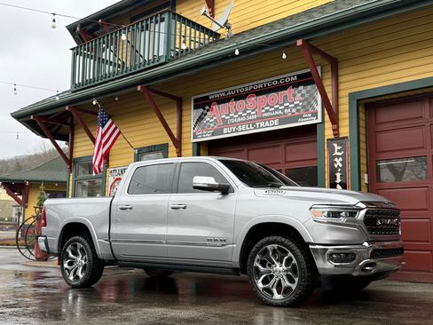 Used 2022 RAM 1500 Limited image 1