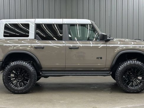 Used 2026 Ford Bronco Heritage Edition AWD/4WD image 6
