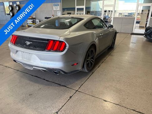 Used 2016 Ford Mustang Premium RWD image 3