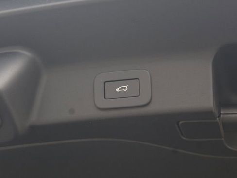 New 2026 Jaguar F-PACE R-Dynamic S image 13