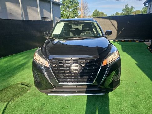Used 2022 Nissan Kicks SV FWD image 9