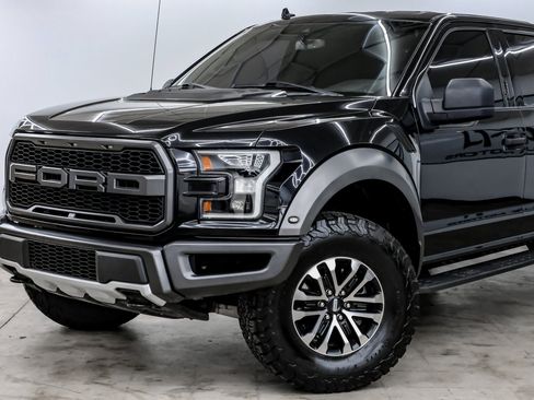 Used 2019 Ford F150 Raptor image 2