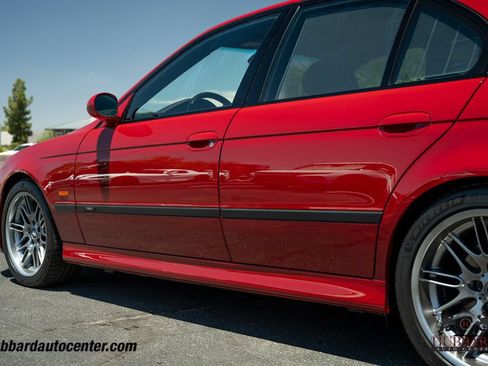 Used 2003 BMW M5 RWD image 39