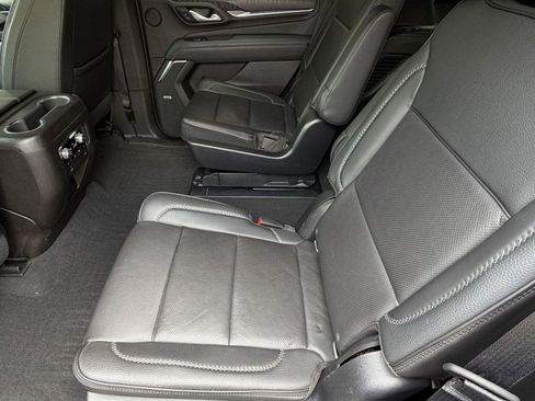 Used 2021 GMC Yukon Denali w/ Denali Premium Package AWD/4WD image 25