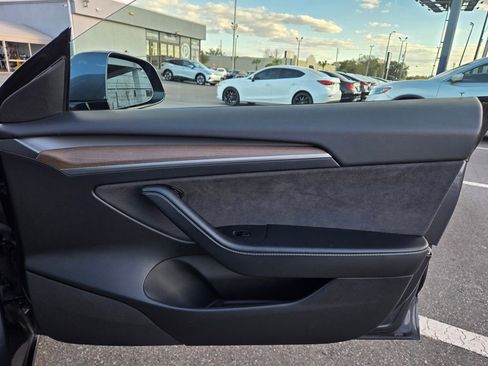 Used 2021 Tesla Model 3 Standard Range Plus image 39