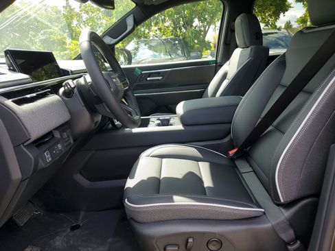 New 2026 GMC Sierra EV Elevation image 11