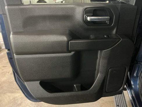 Used 2021 Chevrolet Silverado 2500 LT w/ Convenience Package image 20