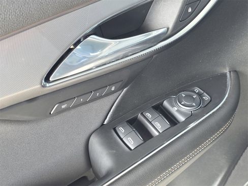 Used 2025 Buick Envision Sport Touring image 23