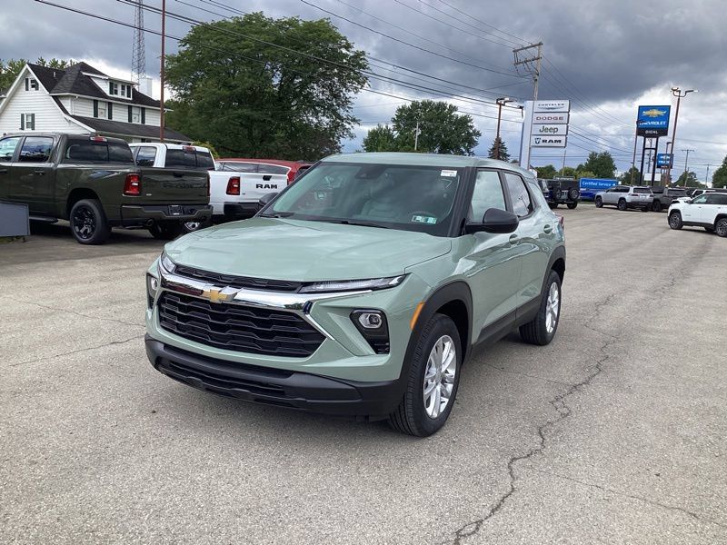 New 2026 Chevrolet TrailBlazer LS w/ LS Convenience Package AWD/4WD image 3