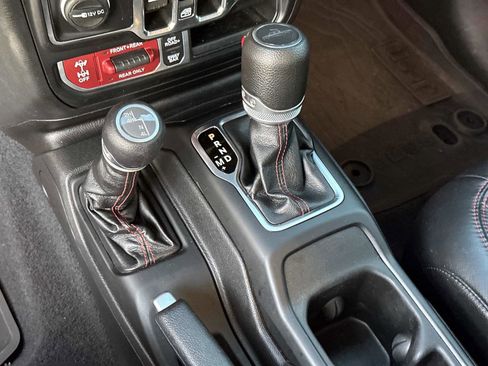 Used 2023 Jeep Gladiator Rubicon w/ LED Lighting Group image 22