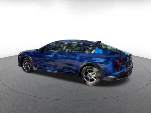 Used 2025 Kia K4 LXS image 10