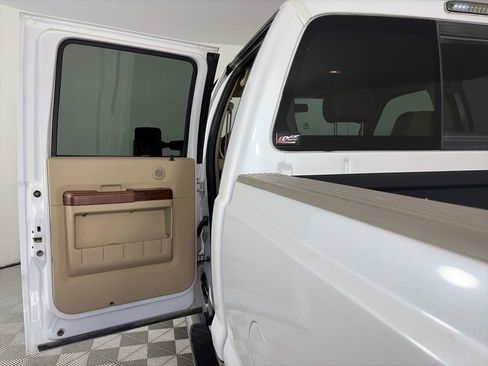 Used 2010 Ford F250 4x4 Crew Cab Super Duty image 12