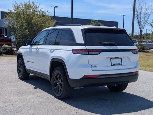 New 2026 Jeep Grand Cherokee Altitude RWD image 5