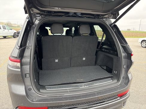 Used 2024 Jeep Grand Cherokee L Summit image 9