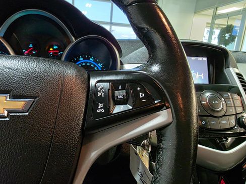 Used 2016 Chevrolet Cruze LT w/ Technology Package image 28
