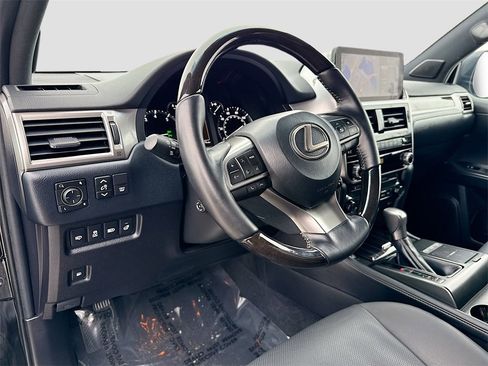 Used 2023 Lexus GX 460 Premium image 9