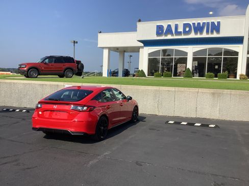 Used 2022 Honda Civic Sport image 7