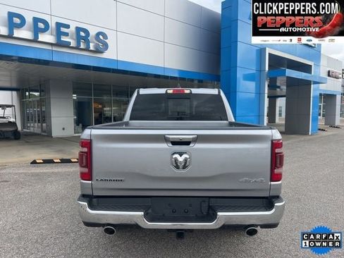 Used 2022 RAM 1500 Laramie AWD/4WD image 5