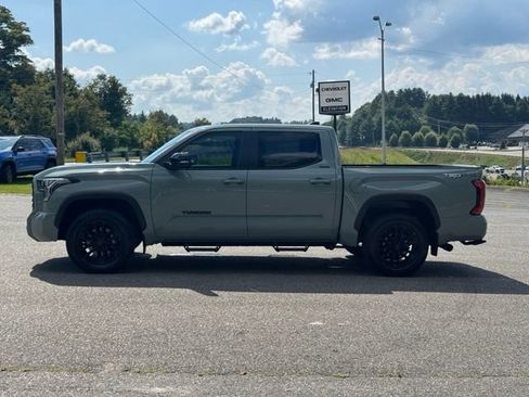Used 2024 Toyota Tundra Limited w/ TRD Off-Road Package AWD/4WD image 4