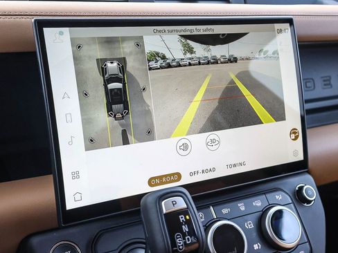 New 2026 Land Rover Defender 110 X-Dynamic SE image 34